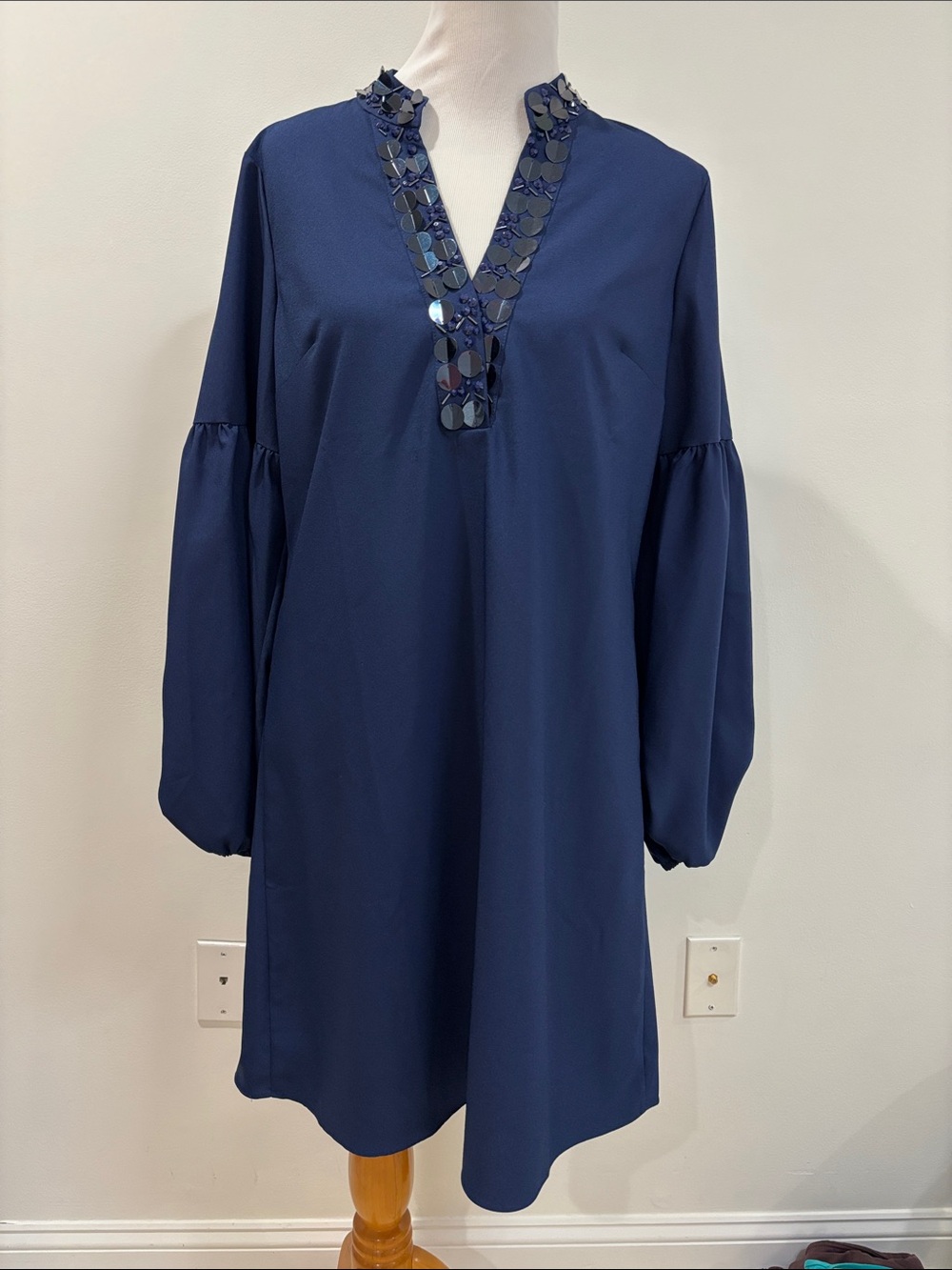 NWOT Lilly Pulitzer Navy Sequin V-Neck Long Sleeve Dress